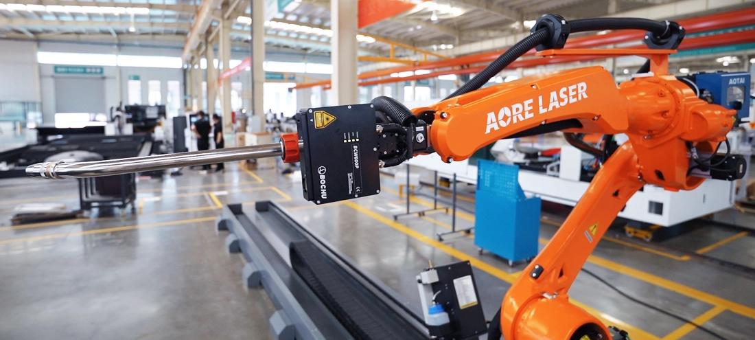 Robots de soudage de rails au sol à 7 axes (2).jpg